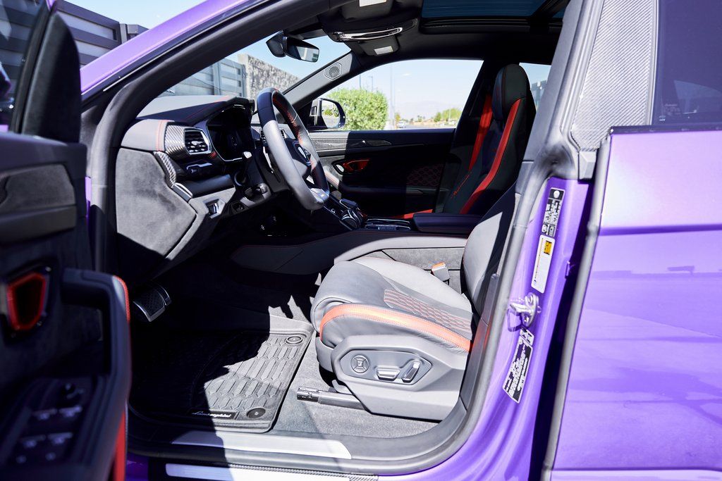 2024 Lamborghini Urus Performante AWD