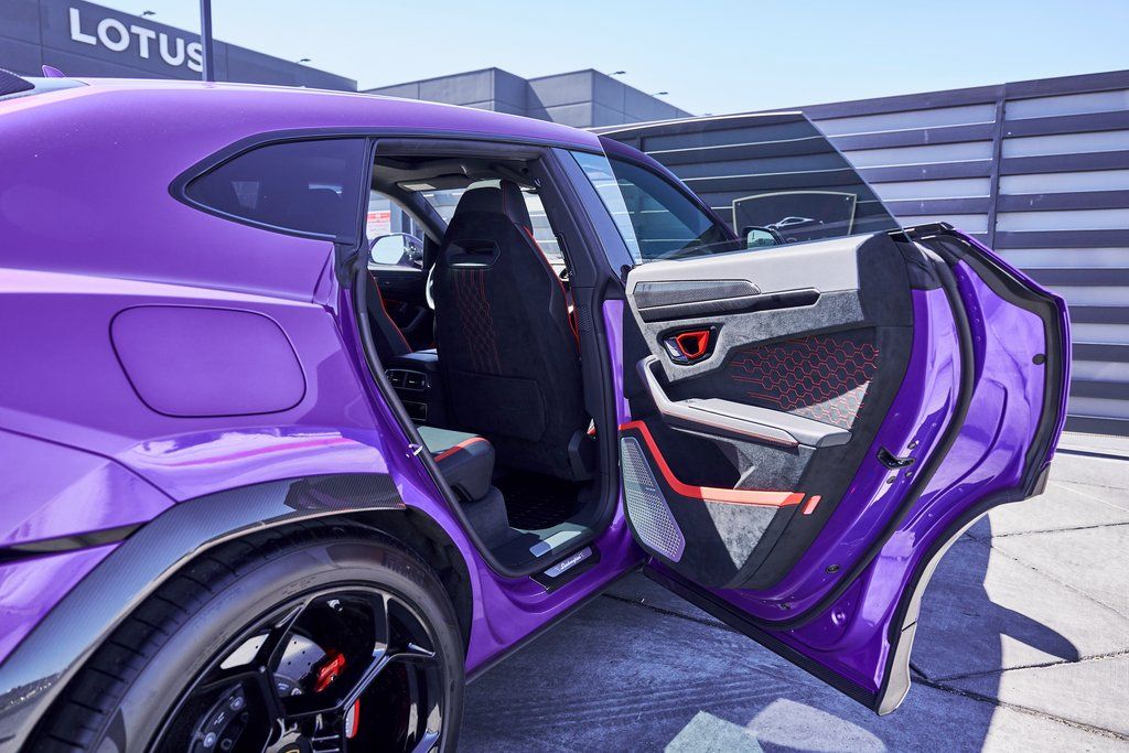 2024 Lamborghini Urus Performante AWD