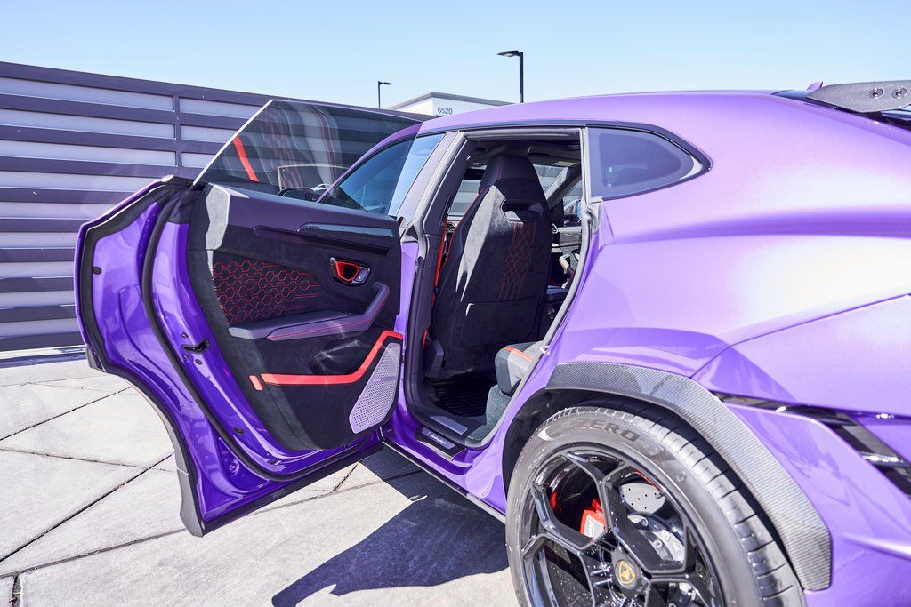 2024 Lamborghini Urus Performante AWD