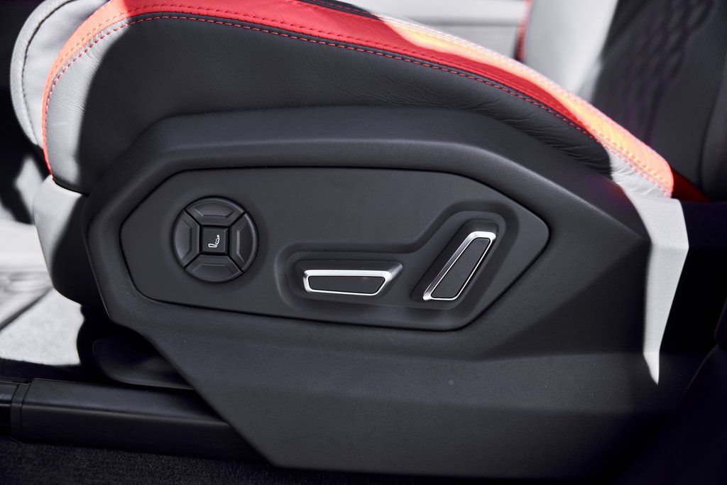 2024 Lamborghini Urus Performante AWD