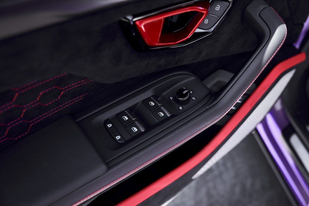 2024 Lamborghini Urus Performante AWD