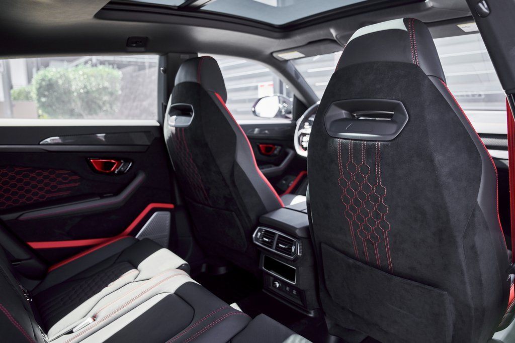 2024 Lamborghini Urus Performante AWD