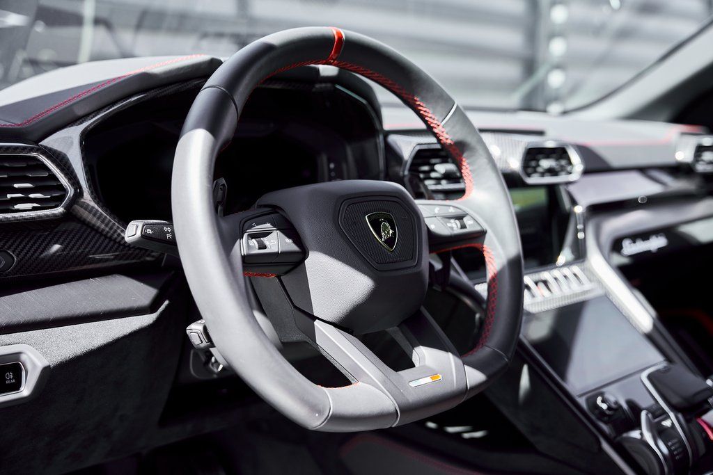 2024 Lamborghini Urus Performante AWD