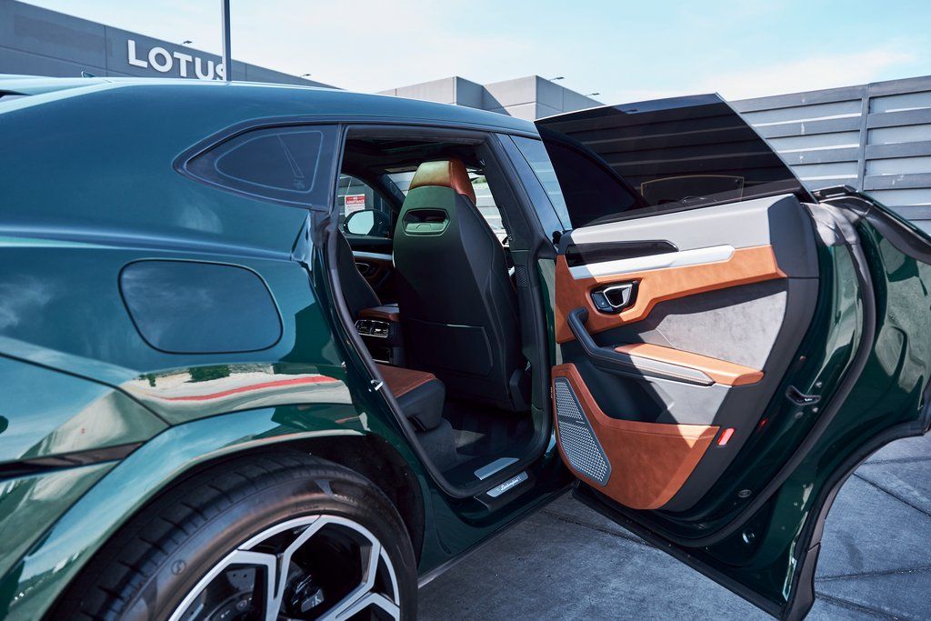 2023 Lamborghini Urus S AWD