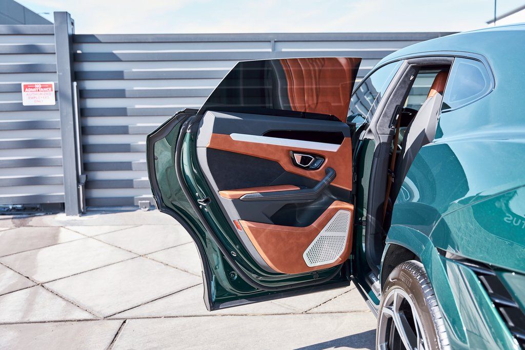 2023 Lamborghini Urus S AWD