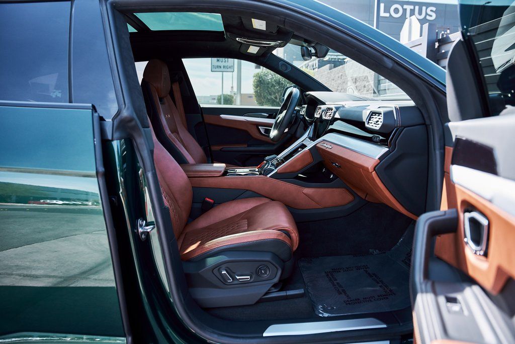 2023 Lamborghini Urus S AWD