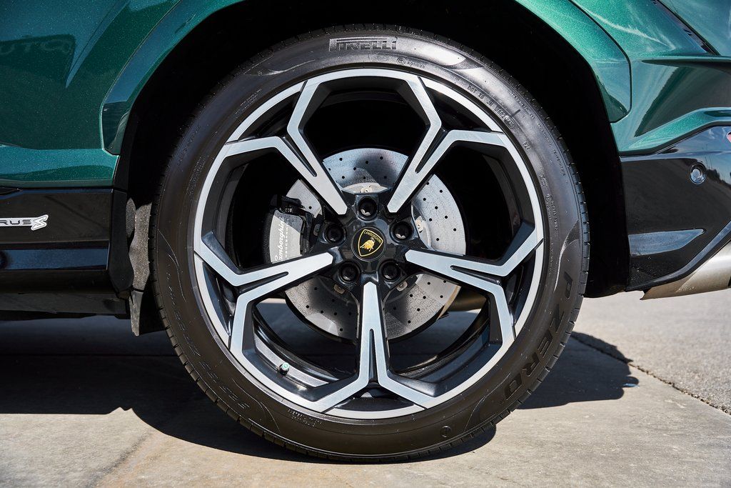 2023 Lamborghini Urus S AWD