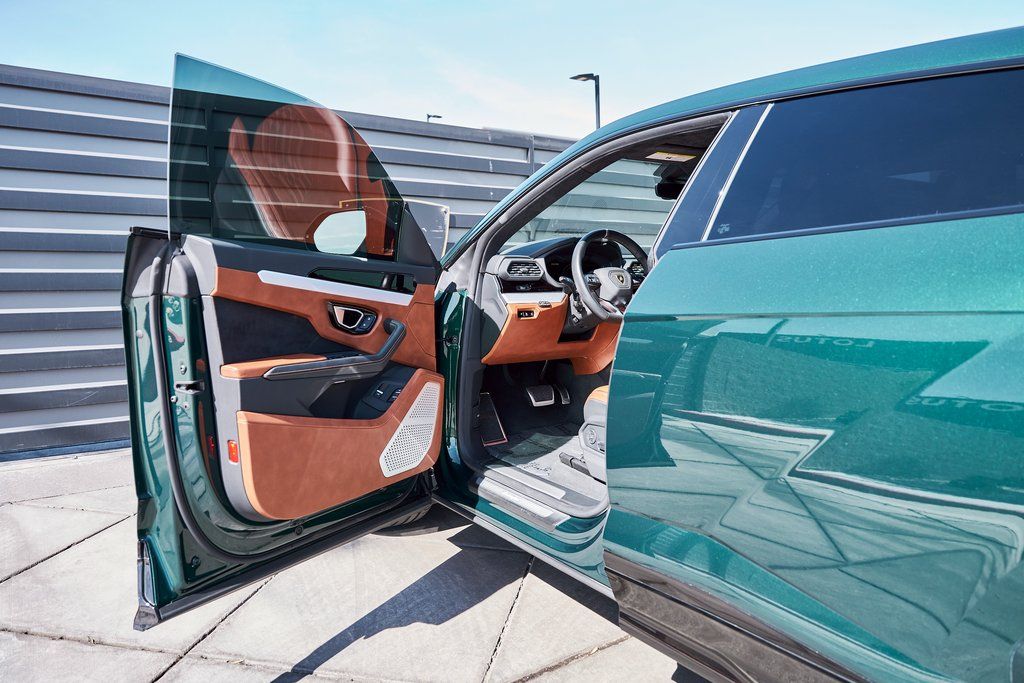 2023 Lamborghini Urus S AWD