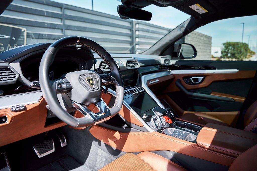 2023 Lamborghini Urus S AWD