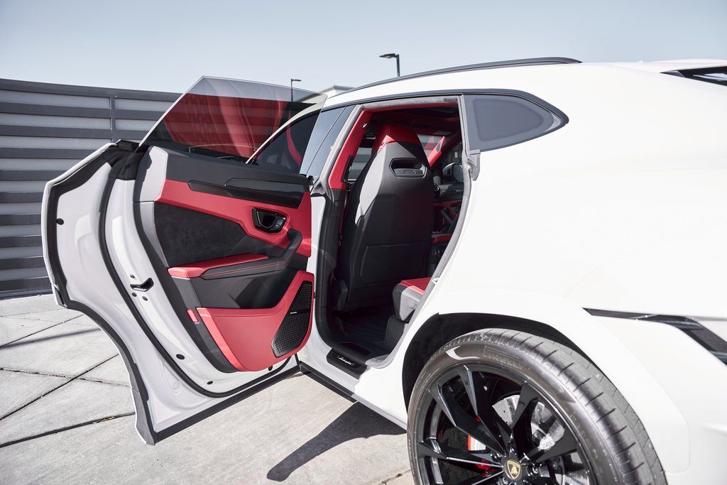 2024 Lamborghini Urus S AWD