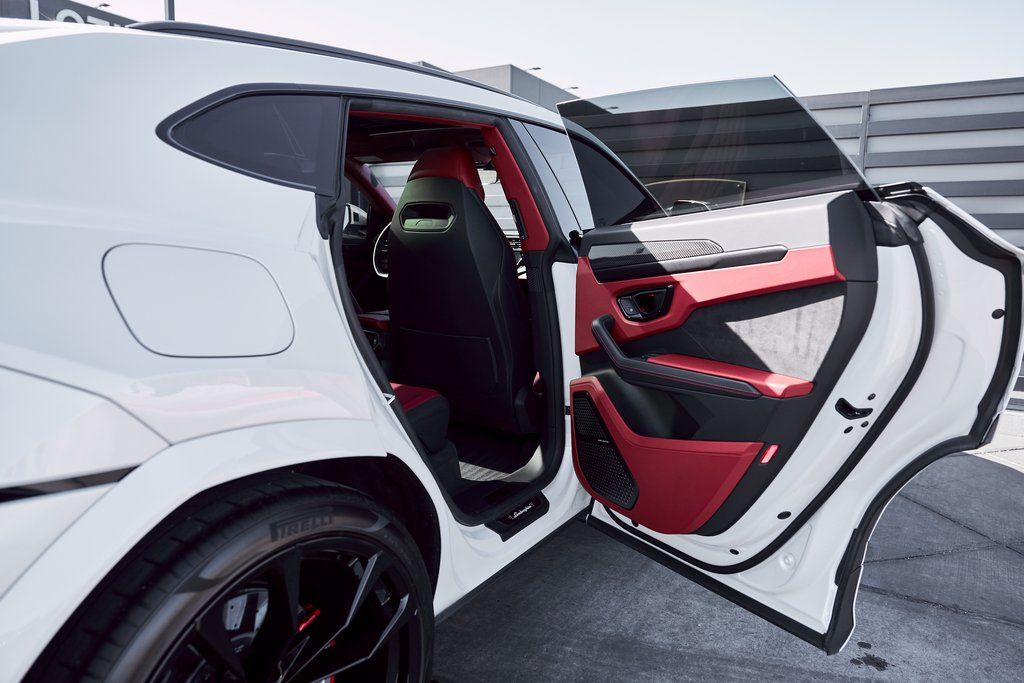 2024 Lamborghini Urus S AWD