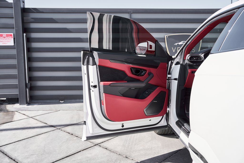 2024 Lamborghini Urus S AWD