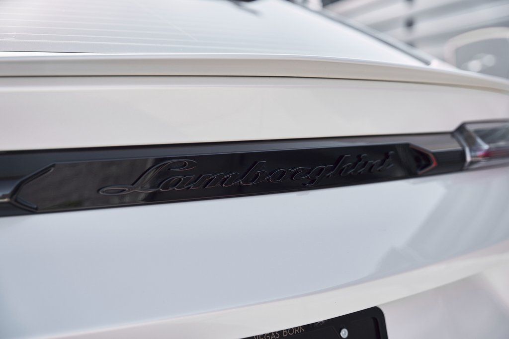 2024 Lamborghini Urus S AWD