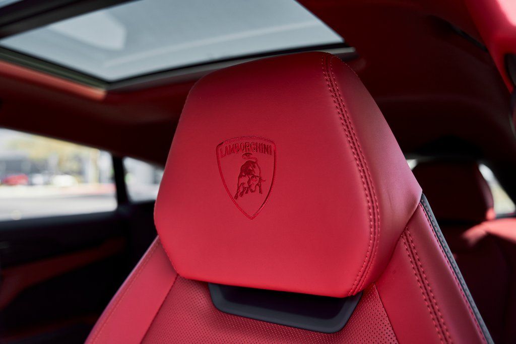 2024 Lamborghini Urus S AWD