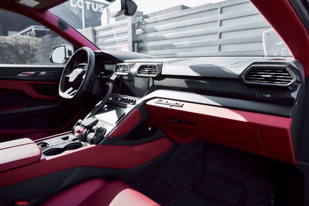 2024 Lamborghini Urus S AWD