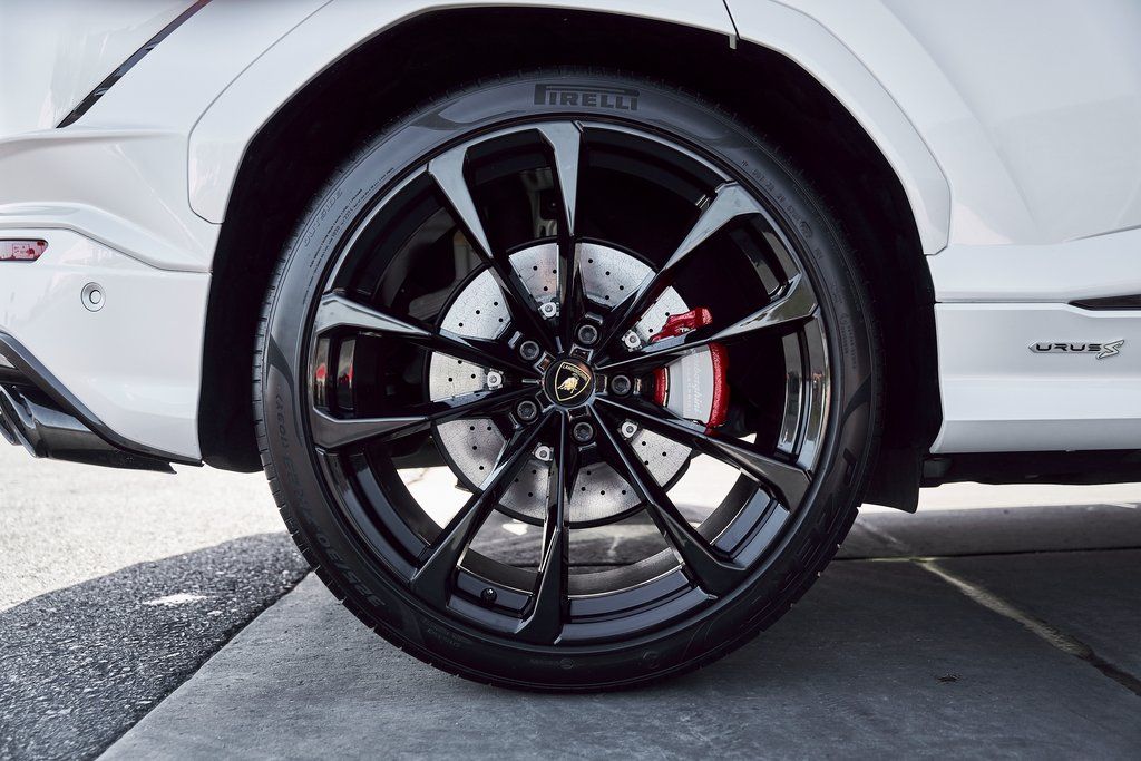 2024 Lamborghini Urus S AWD