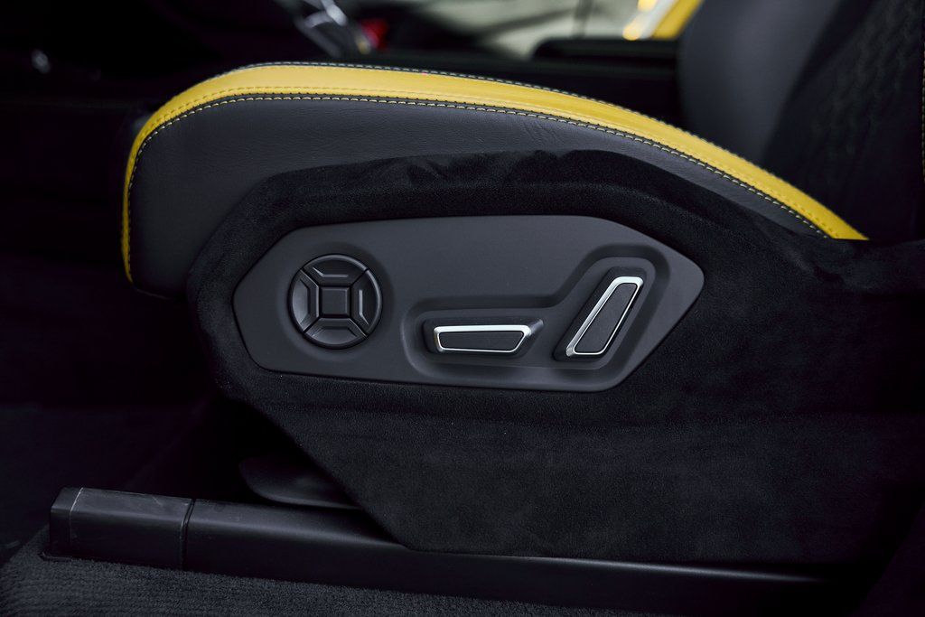 2024 Lamborghini Urus Performante AWD