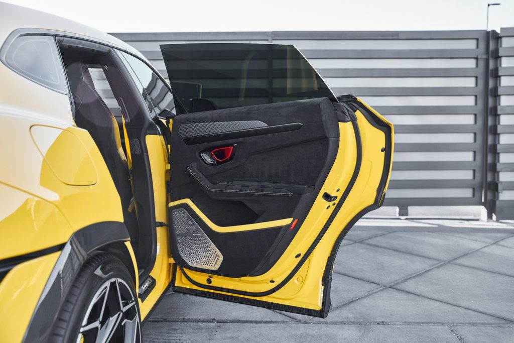 2024 Lamborghini Urus Performante AWD