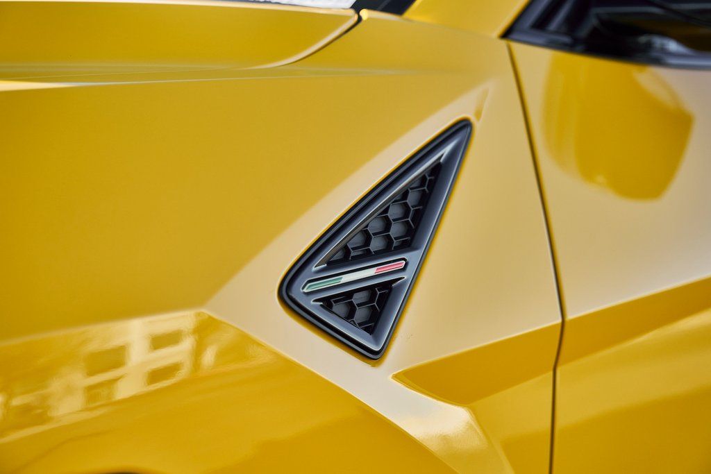 2024 Lamborghini Urus Performante AWD