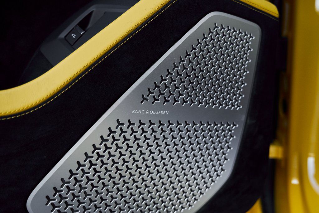 2024 Lamborghini Urus Performante AWD