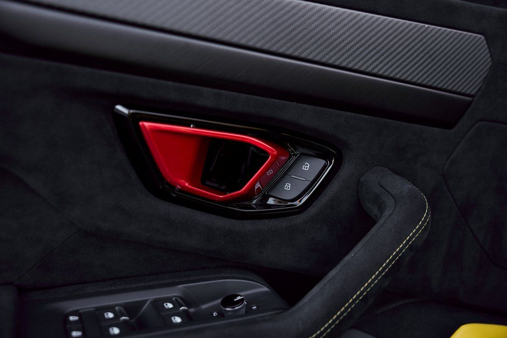 2024 Lamborghini Urus Performante AWD