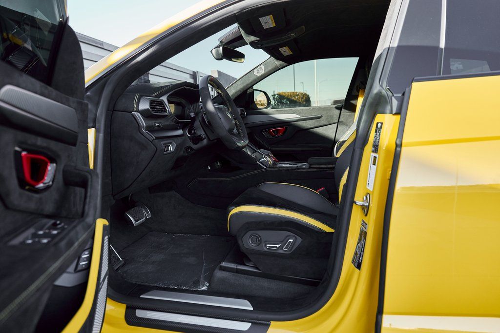 2024 Lamborghini Urus Performante AWD