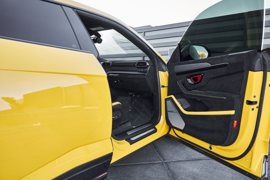 2024 Lamborghini Urus Performante AWD