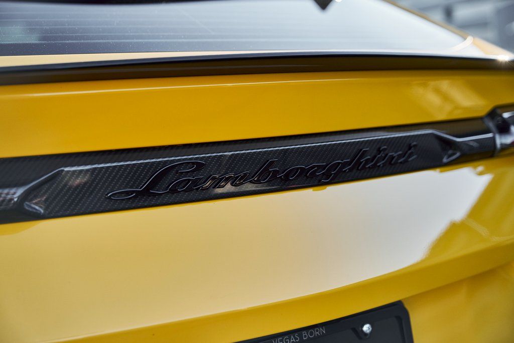2024 Lamborghini Urus Performante AWD
