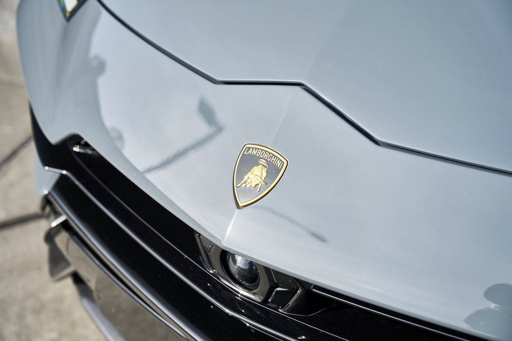 2024 Lamborghini Urus Performante AWD