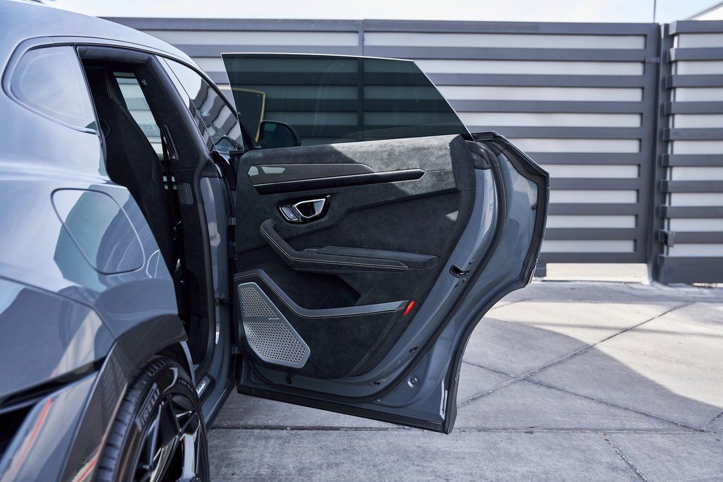 2024 Lamborghini Urus Performante AWD