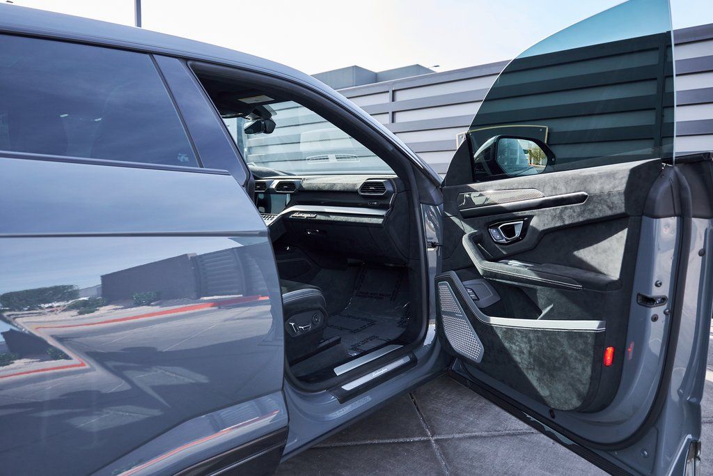 2024 Lamborghini Urus Performante AWD