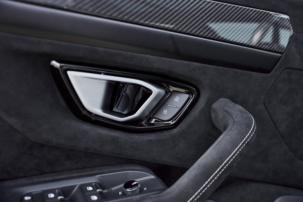 2024 Lamborghini Urus Performante AWD