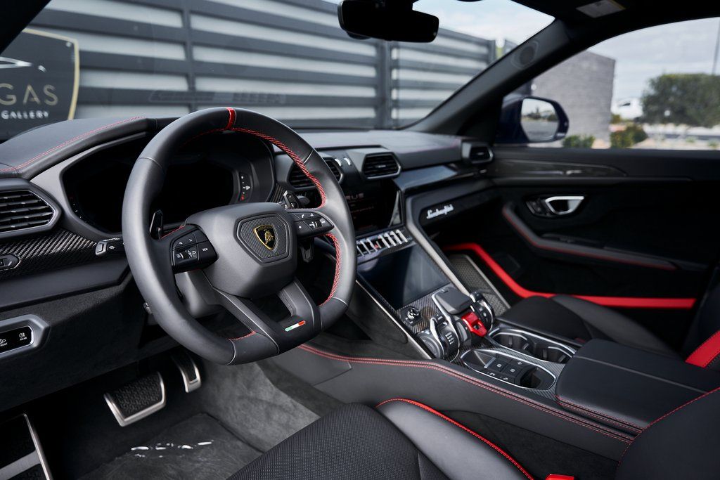 2024 Lamborghini Urus Performante AWD