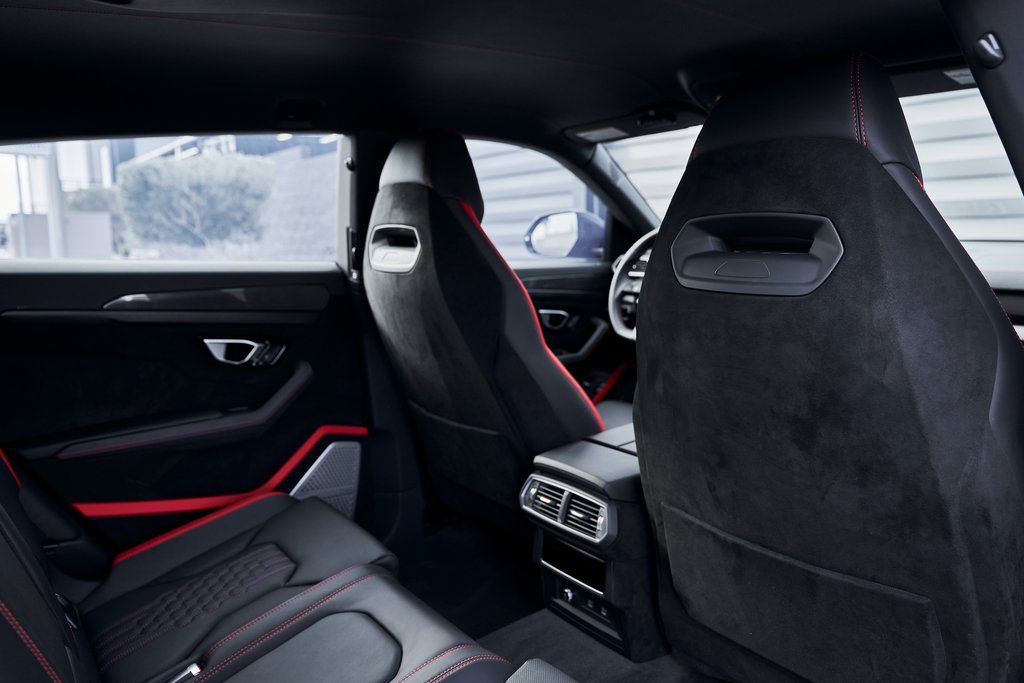 2024 Lamborghini Urus Performante AWD