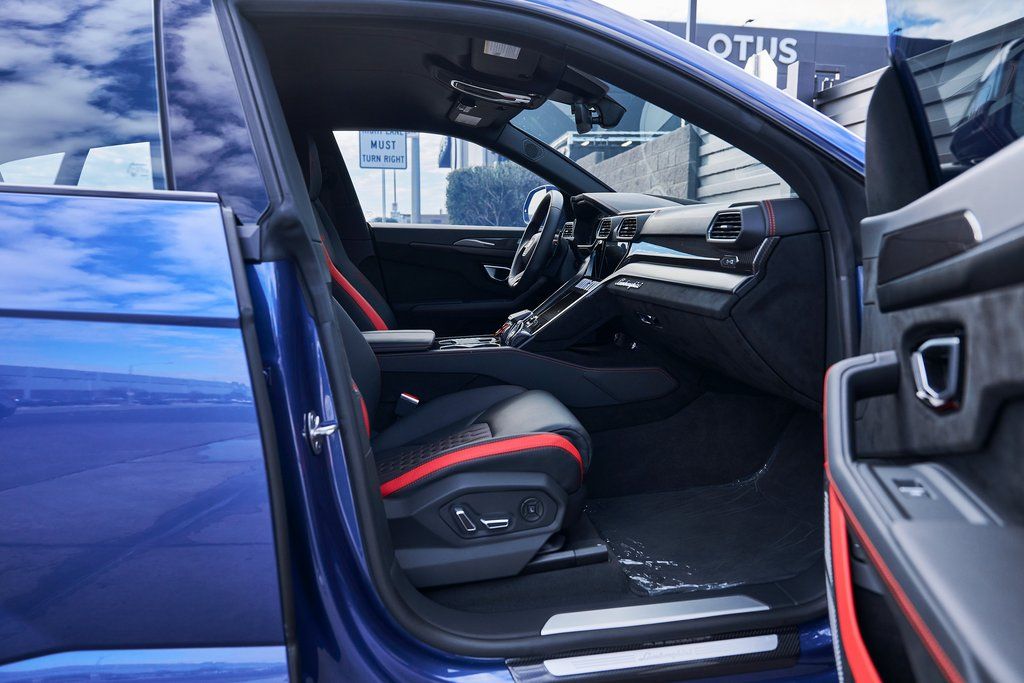 2024 Lamborghini Urus Performante AWD