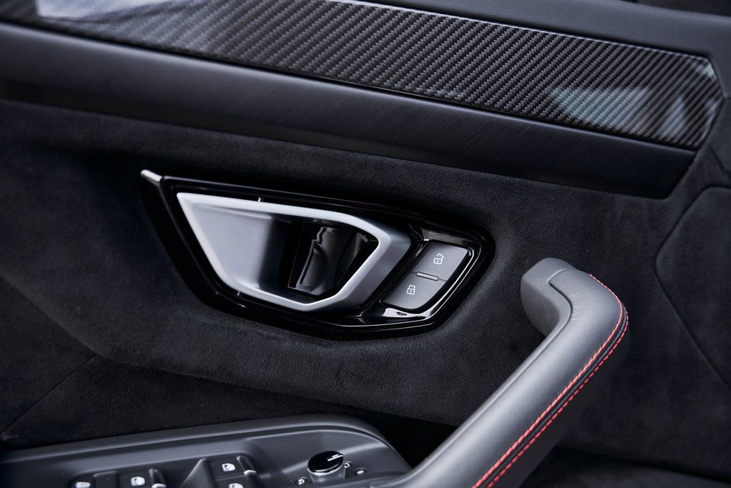 2024 Lamborghini Urus Performante AWD