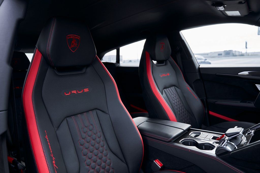 2024 Lamborghini Urus Performante AWD
