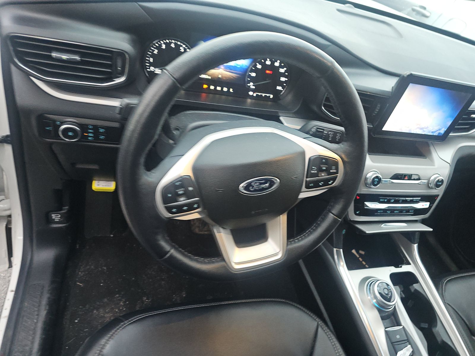 2023 Ford Explorer XLT AWD