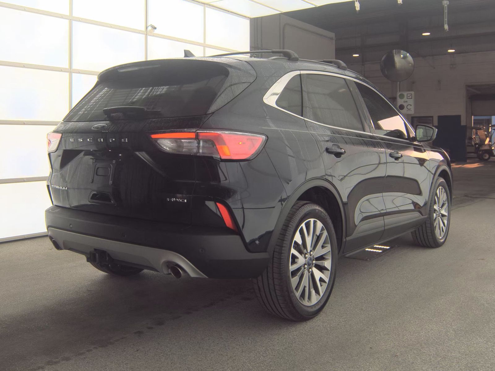 FORD ESCAPE - 6