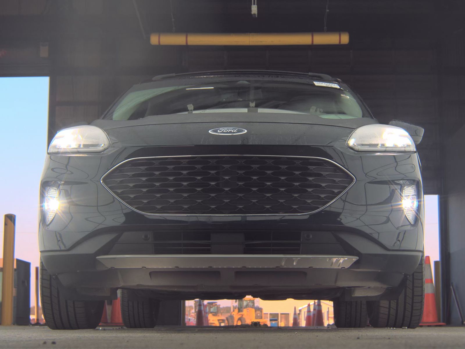 FORD ESCAPE - 4