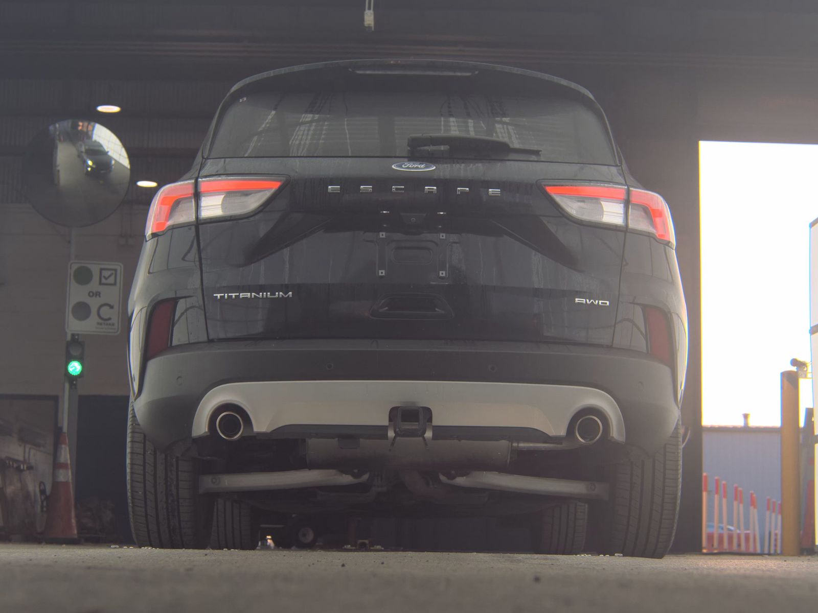 FORD ESCAPE - 8