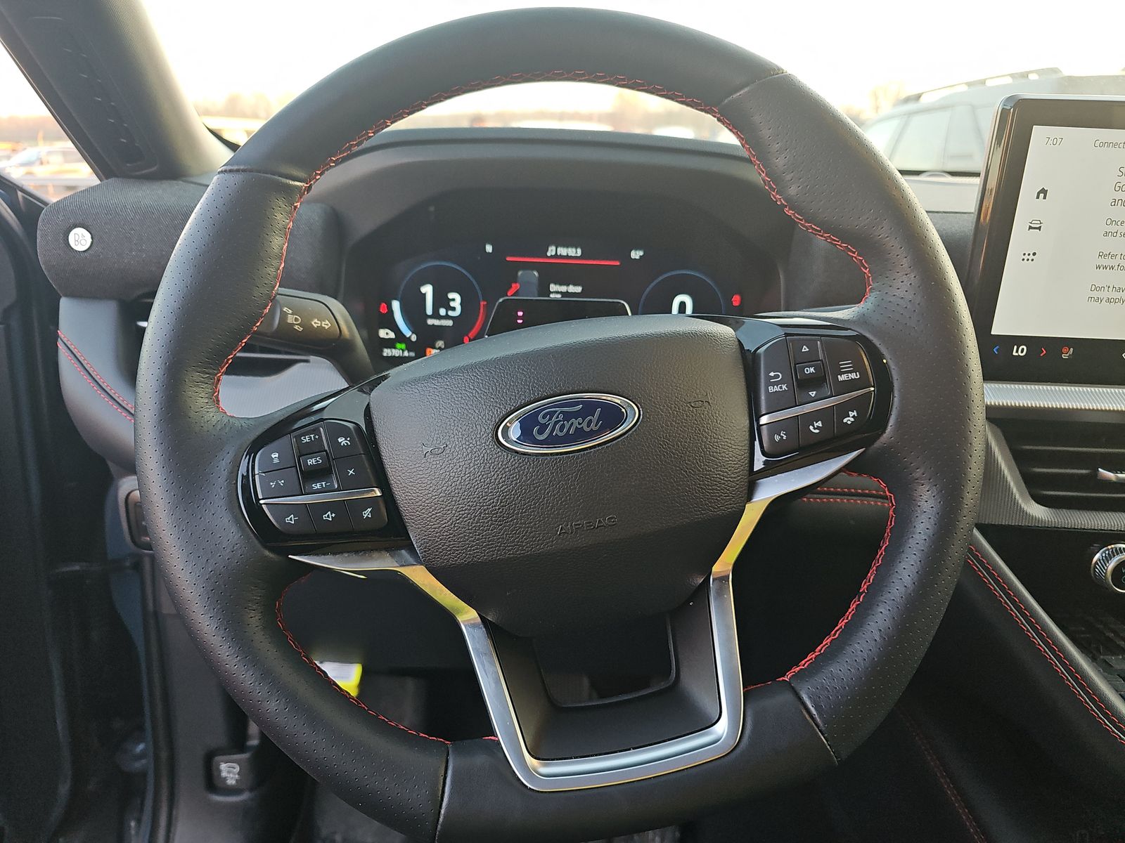 2025 Ford Explorer ST-Line AWD