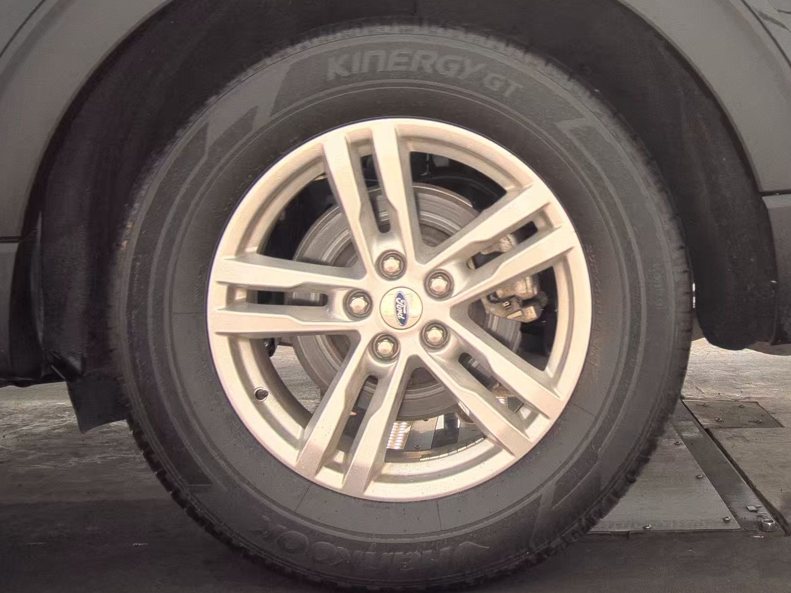 2022 Ford Explorer XLT RWD