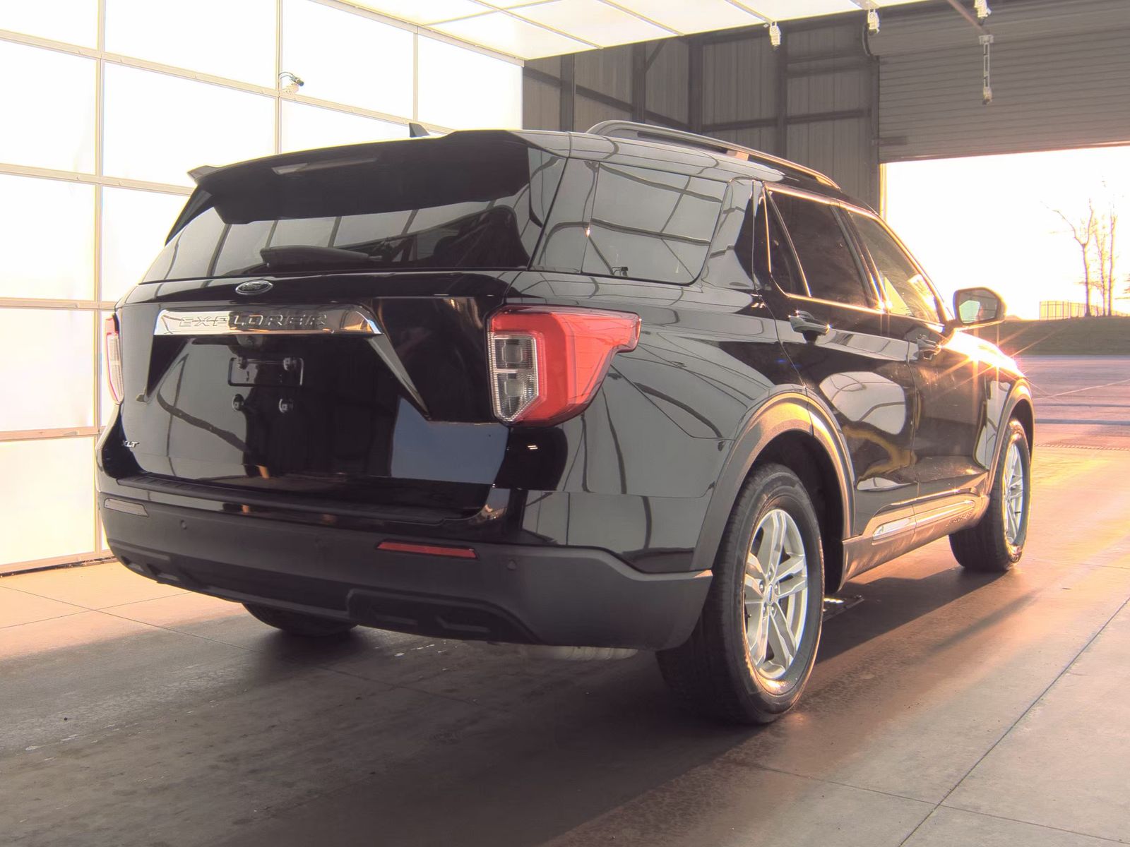 2022 Ford Explorer XLT RWD