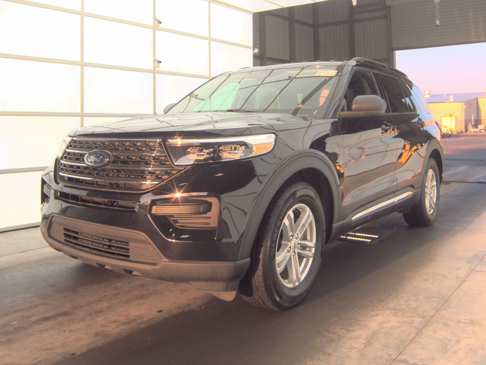 2022 Ford Explorer XLT RWD