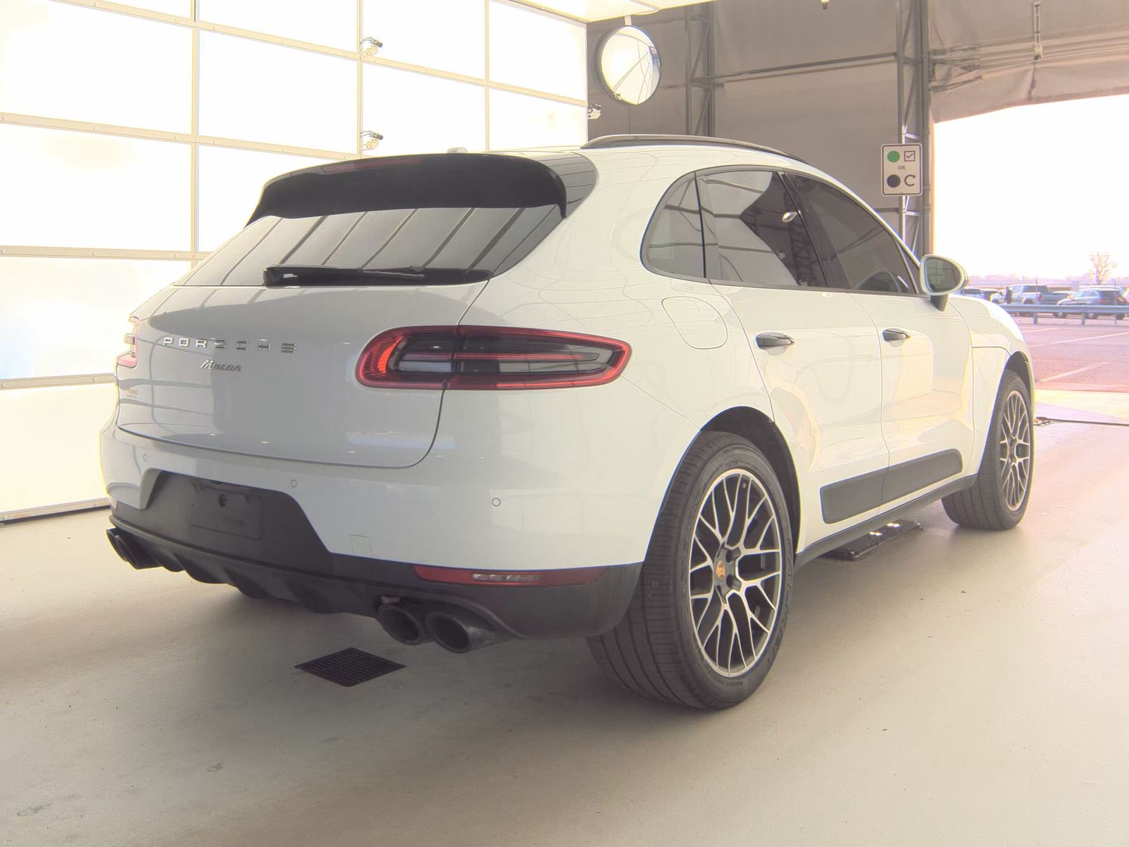 2018 Porsche Macan Sport Edition AWD