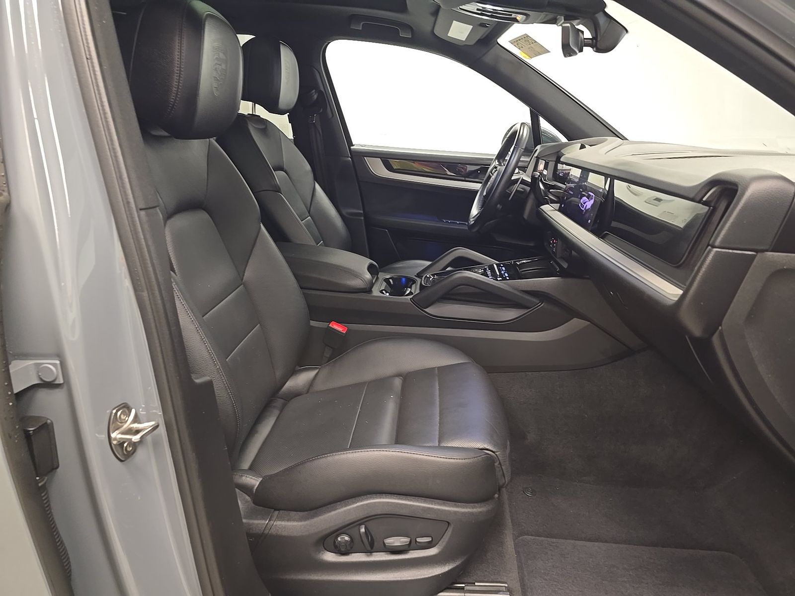 2024 Porsche Cayenne Base AWD