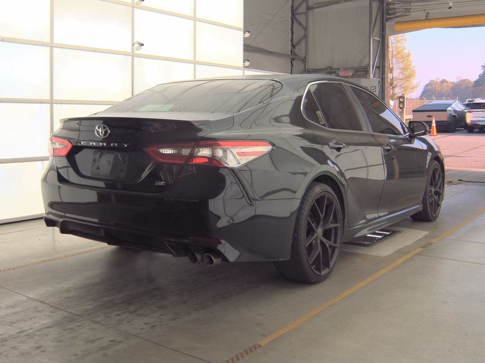 2018 Toyota Camry SE FWD