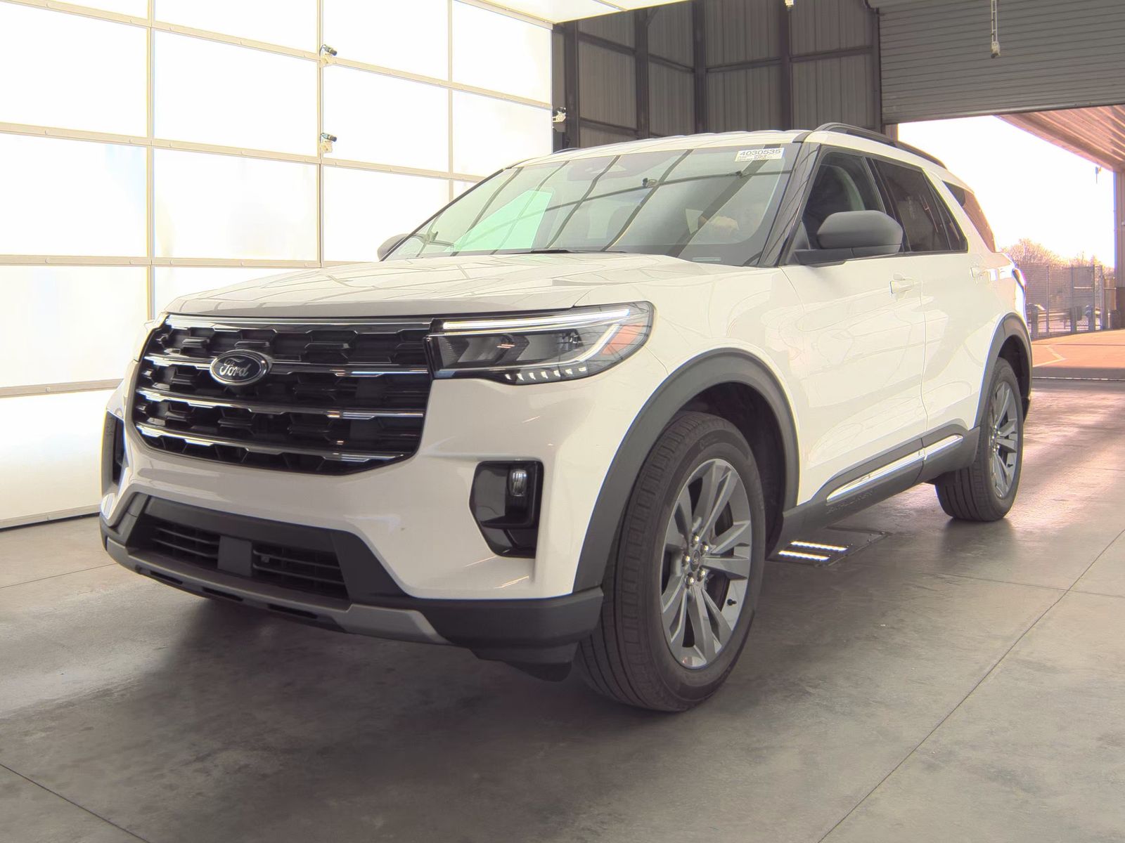 2025 Ford Explorer Active AWD