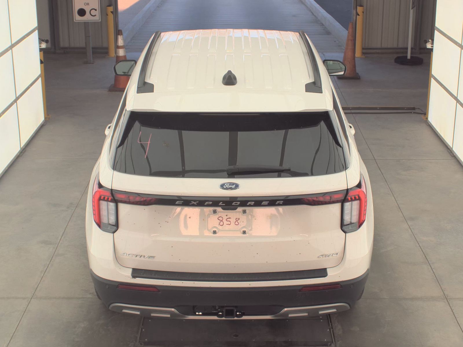 2025 Ford Explorer Active AWD